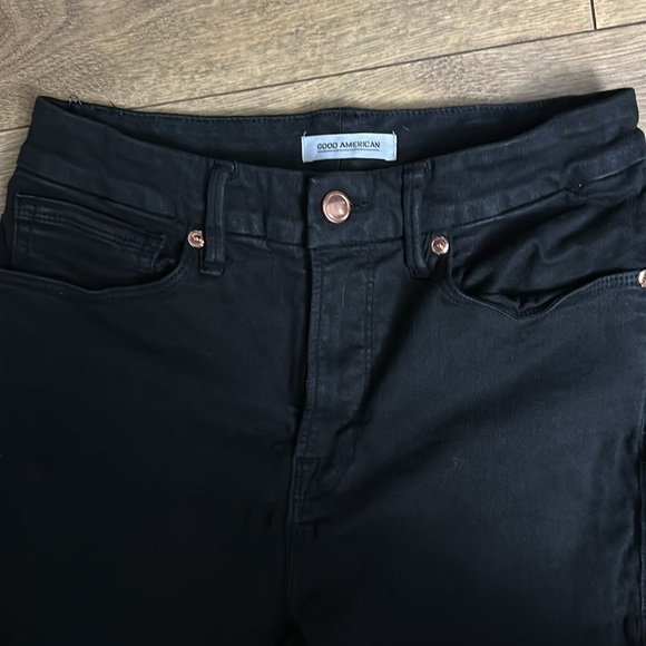 Size 27 Good American good waist crop - USED - Picture 4 of 4
